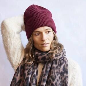 NEW HAT ATTACK epic beanie in burgundy